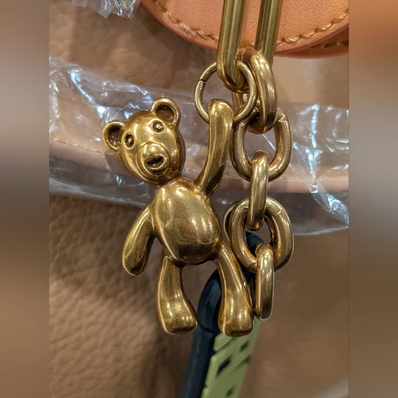 Steve Madden Bodie Tote - NWT - Tan 16x13 Inches - Picture 7 of 16